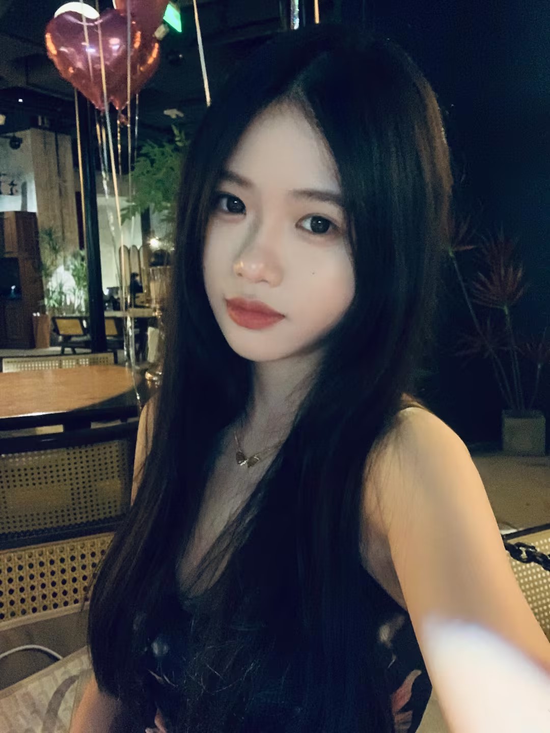 抖音小璐姐姐本名王璐,与男友自拍流出