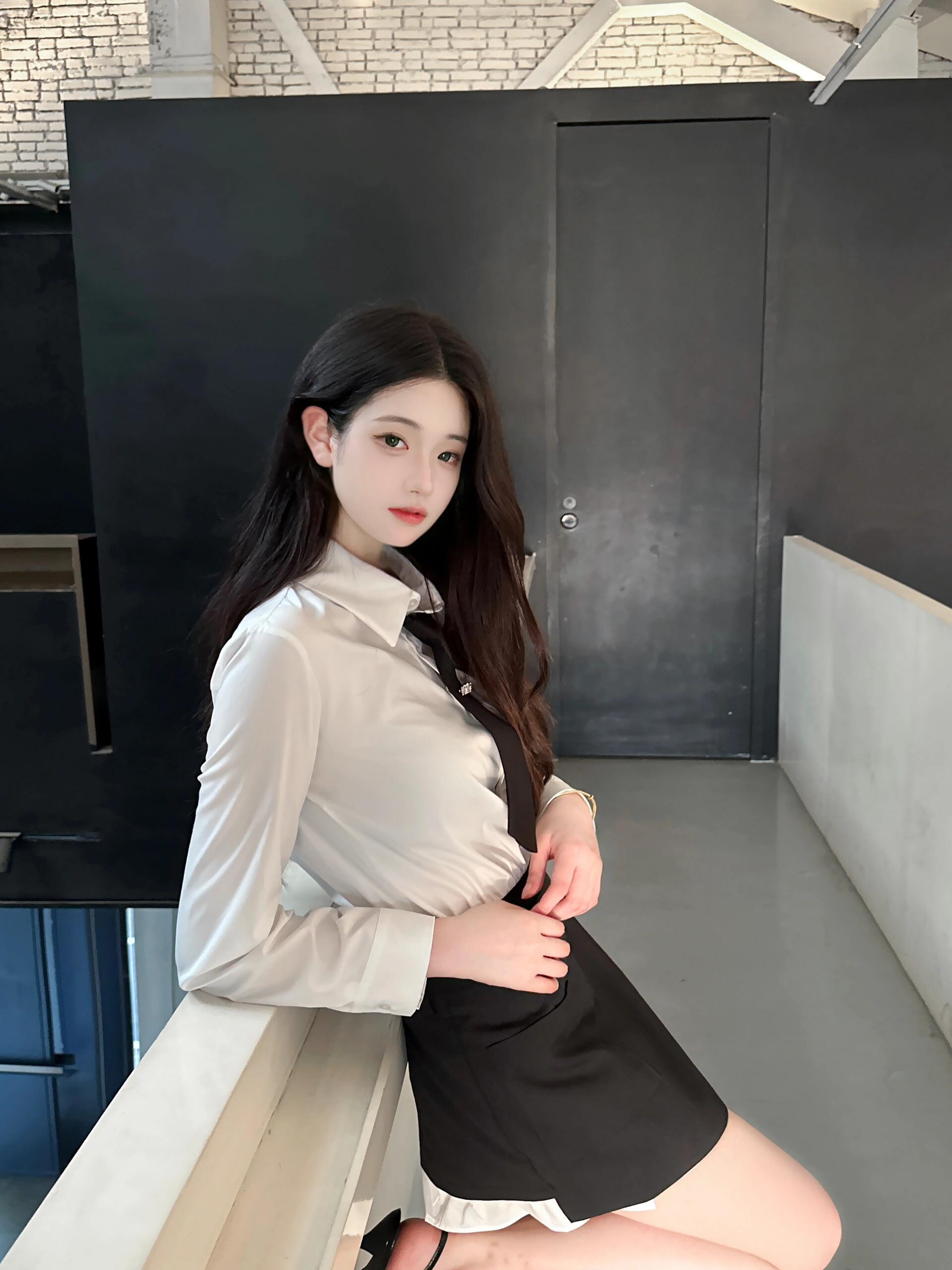 吃瓜网站——娱乐爆料的聚集地,带你了解最新的八卦与事件